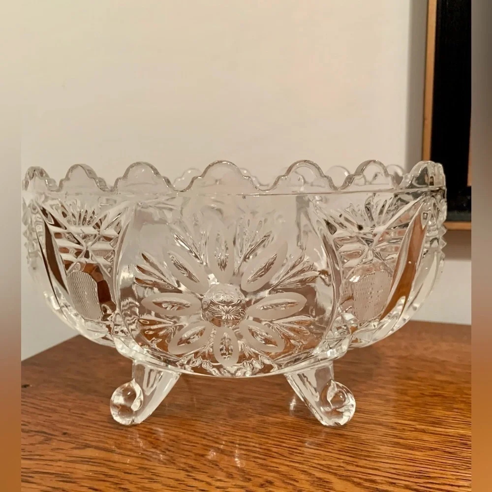 Vintage Four Footed Cut Crystal Flower Daisy Primrose Scalloped Edge Bowl